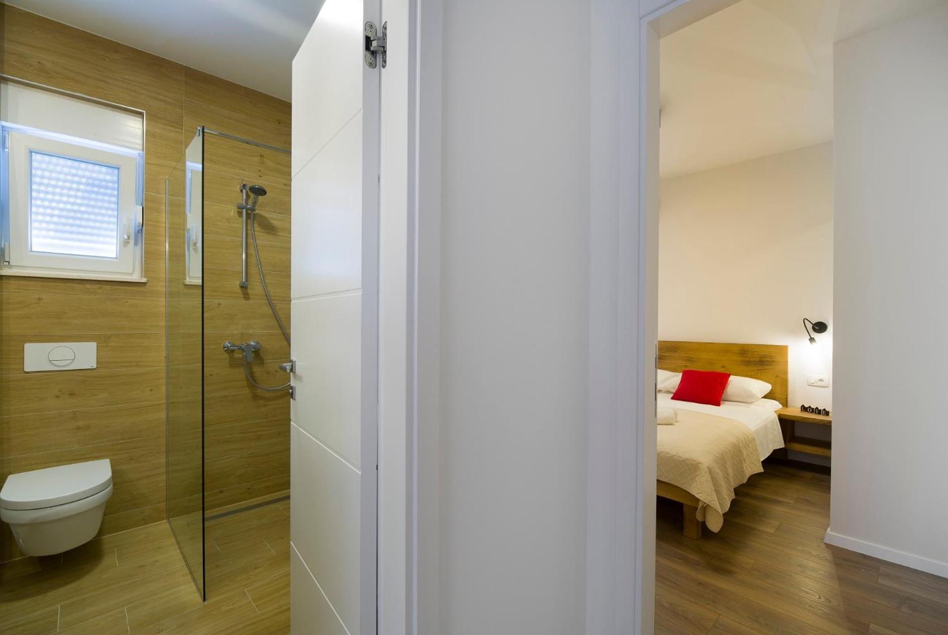 Hotel Bulli Croatia Donji Seget Exterior foto